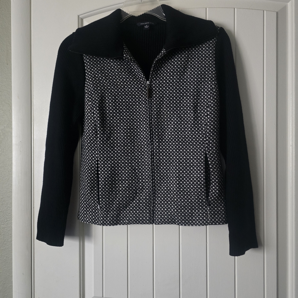 Elegant Black and White Women's Blazer